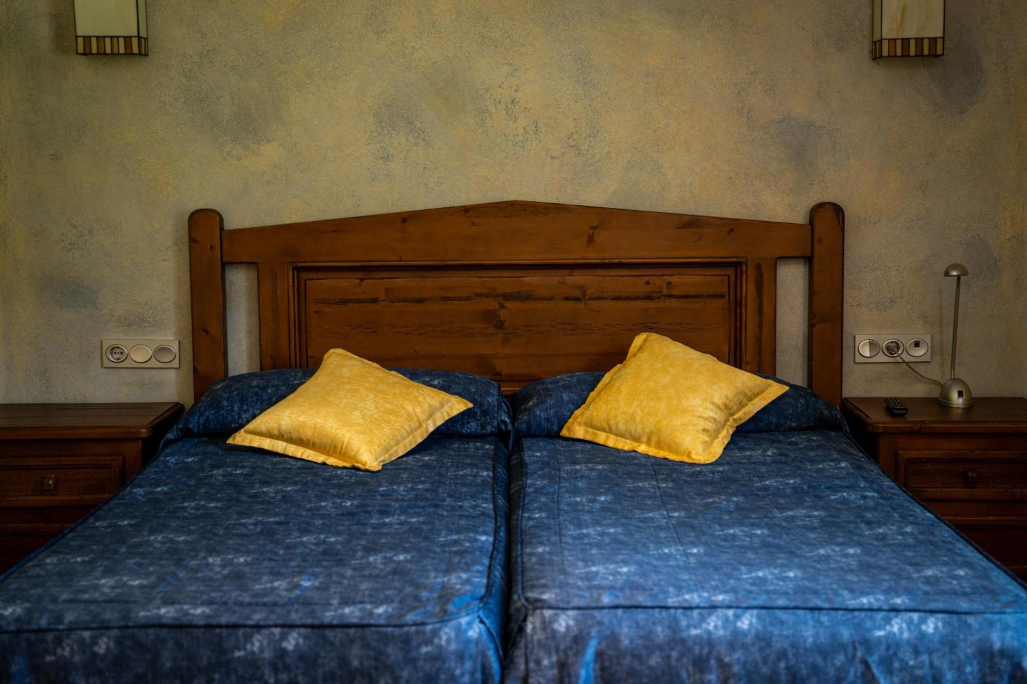 Hostal Cal Francisco Gósol Esterno foto