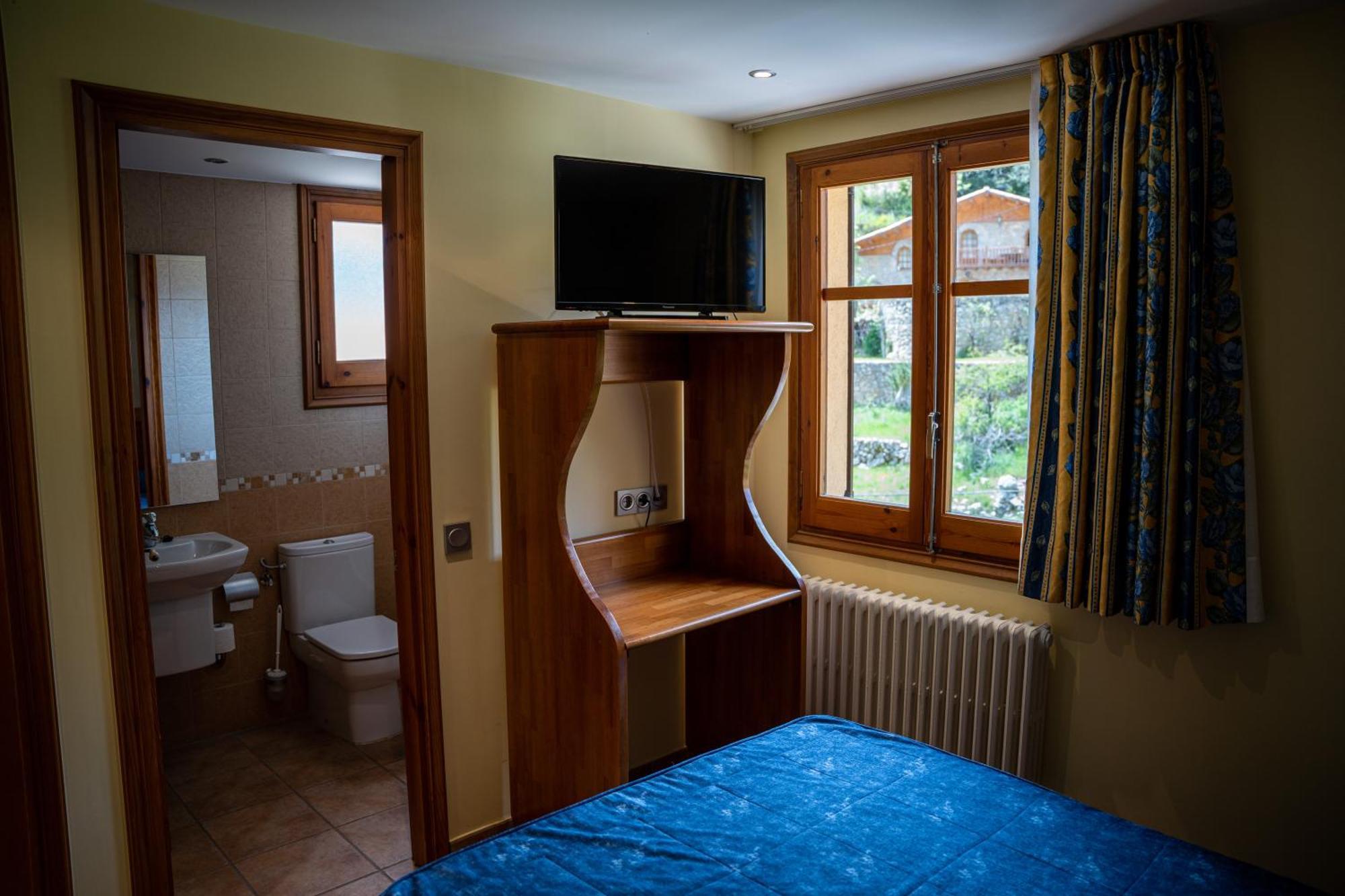 Hostal Cal Francisco Gósol Esterno foto