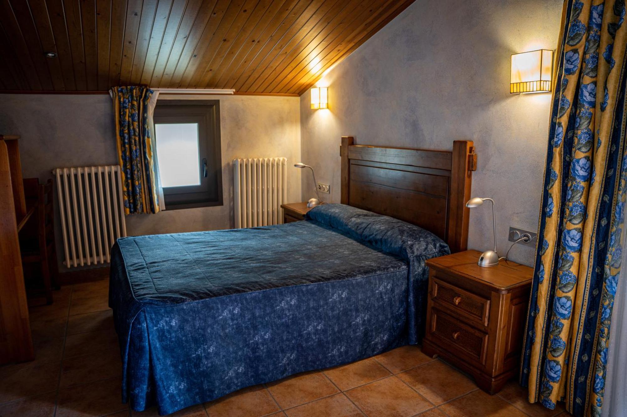 Hostal Cal Francisco Gósol Esterno foto