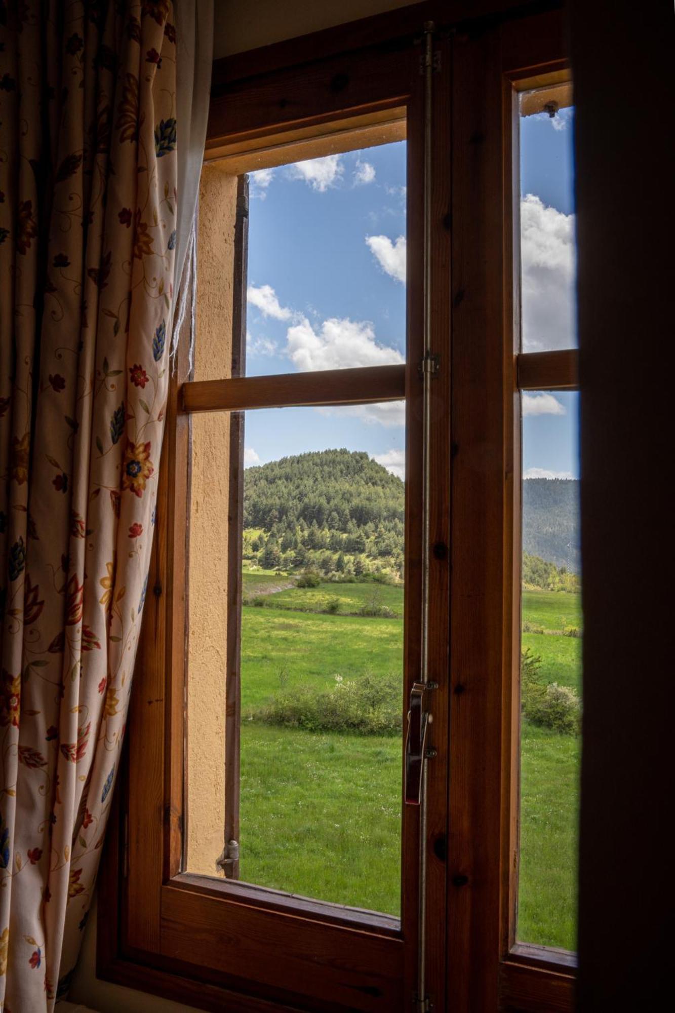 Hostal Cal Francisco Gósol Esterno foto