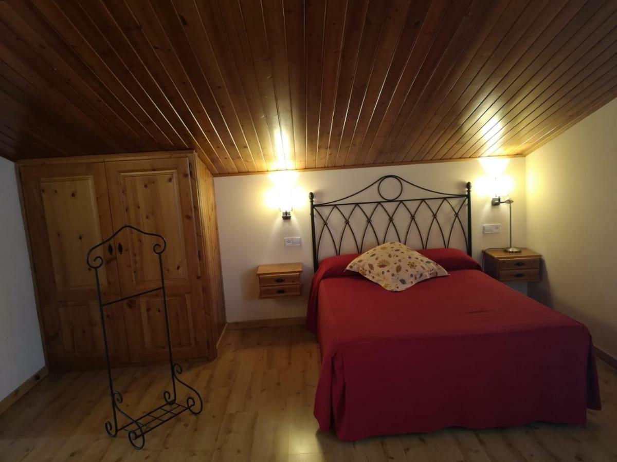 Hostal Cal Francisco Gósol Esterno foto