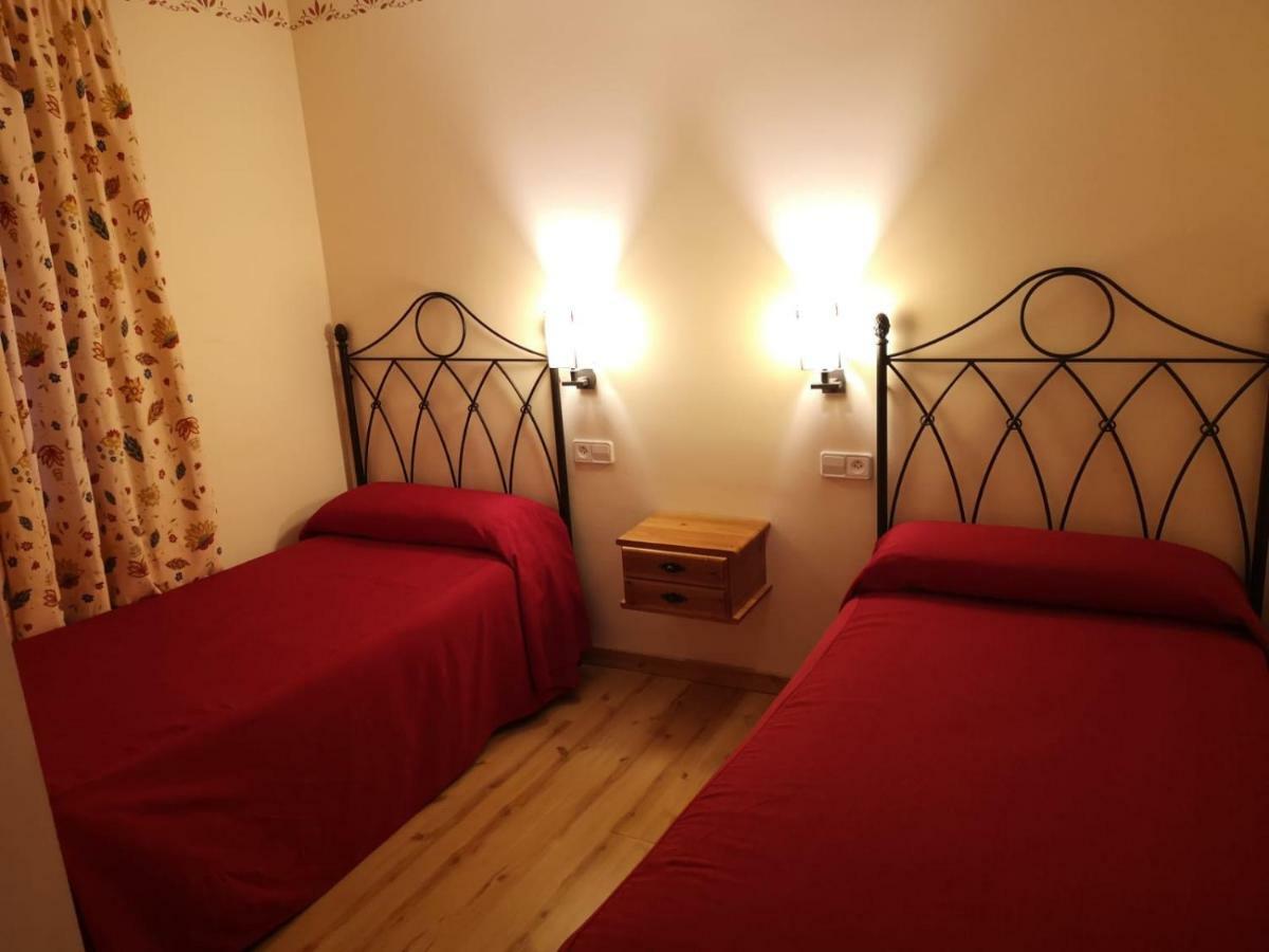 Hostal Cal Francisco Gósol Esterno foto